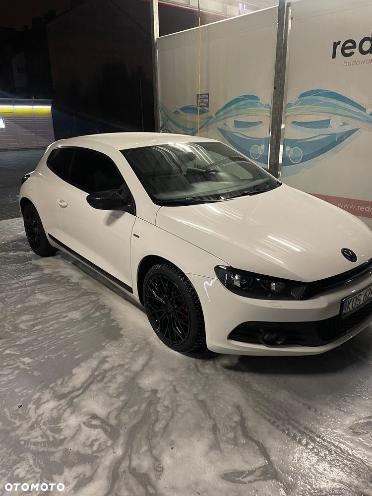 Volkswagen Scirocco 2.0 TDI Life - 2
