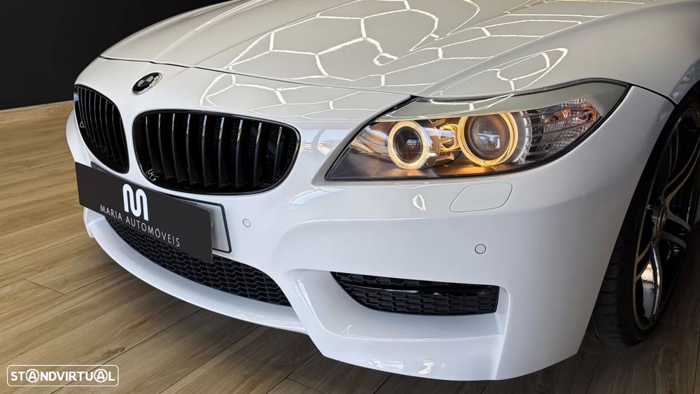 BMW Z4 35 is Auto - 12