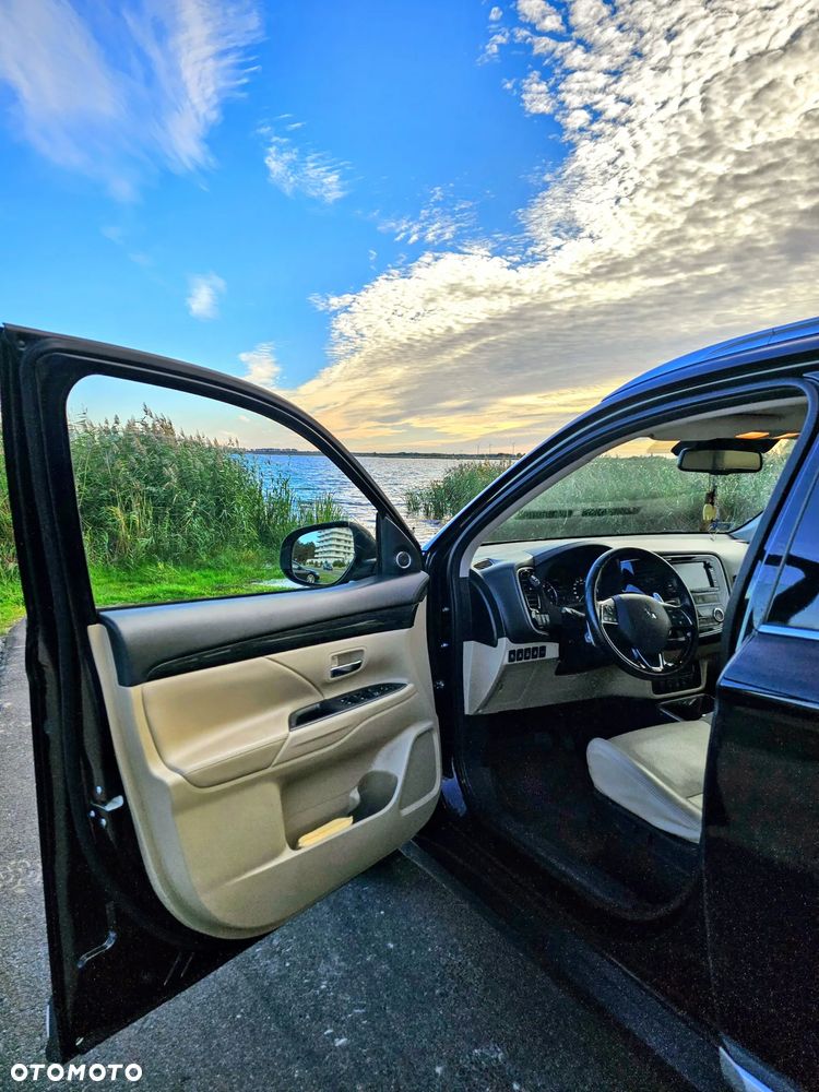 Mitsubishi Outlander 2.0 Intense 4WD CVT - 8