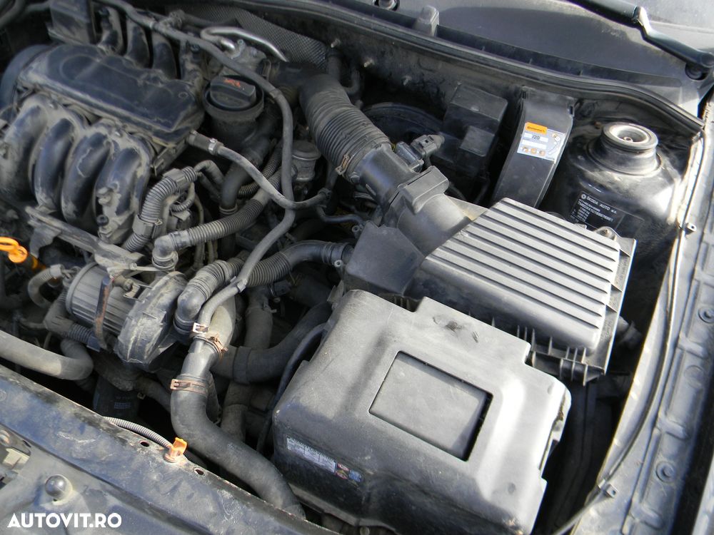 Dezmembrari  Skoda OCTAVIA 1 (1U)  1996  > 2010 1.6 Benzina - 8