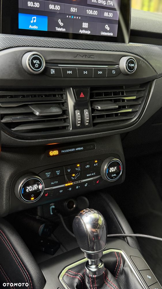 Ford Focus 1.0 EcoBoost ST-Line - 18