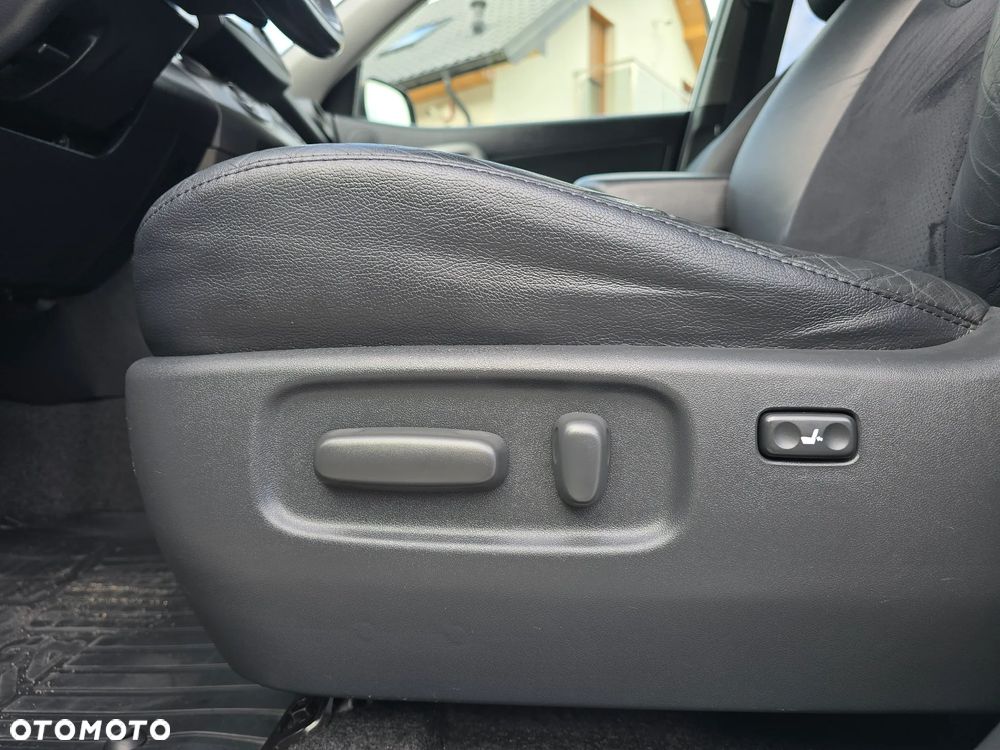 Toyota RAV4 2.0 VVT-i Premium - 24