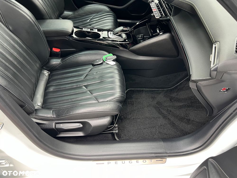 Peugeot 208 1.2 PureTech Allure Pack S&S EAT8 - 31