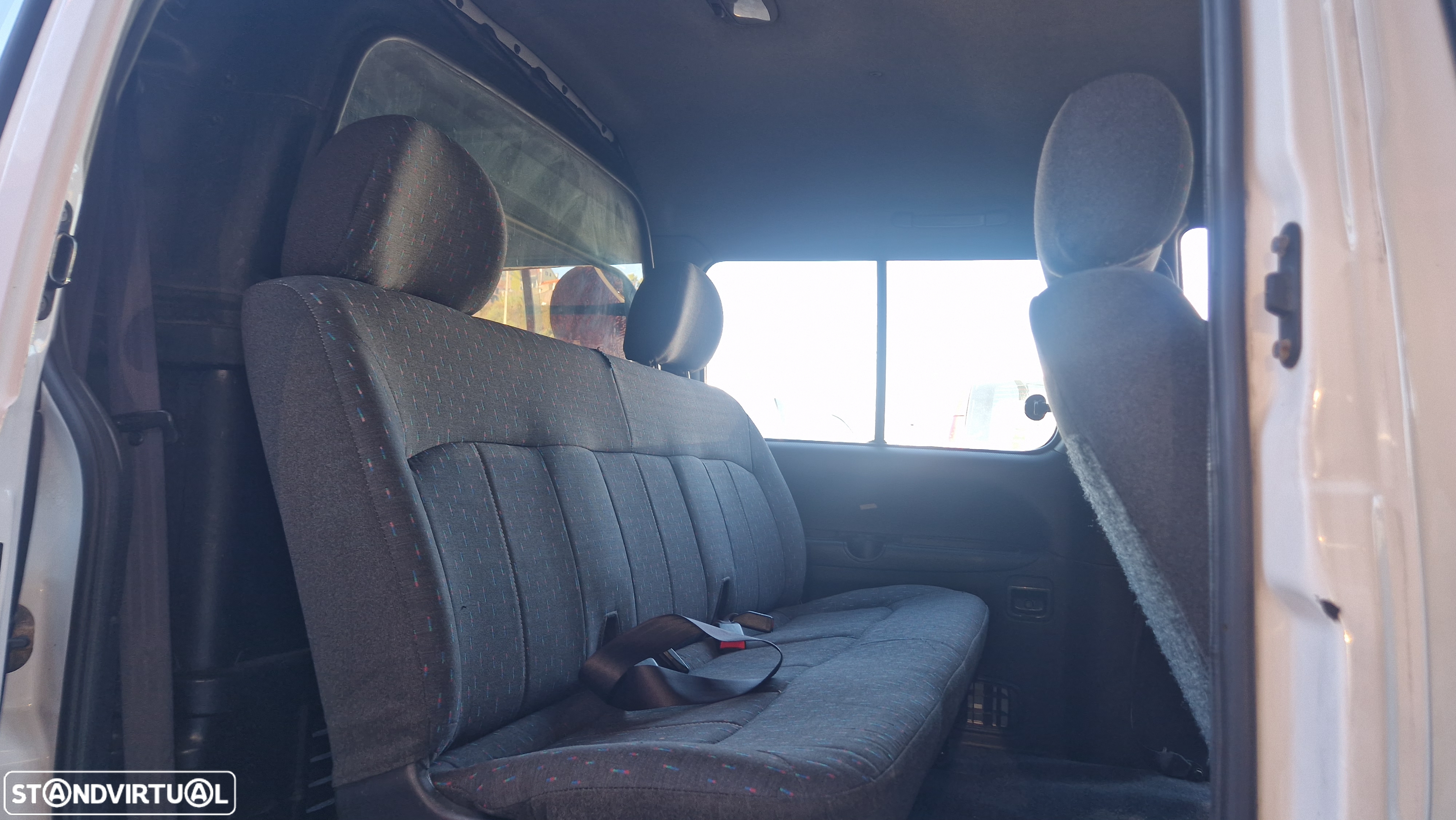 Hyundai H-1 Starex - 15