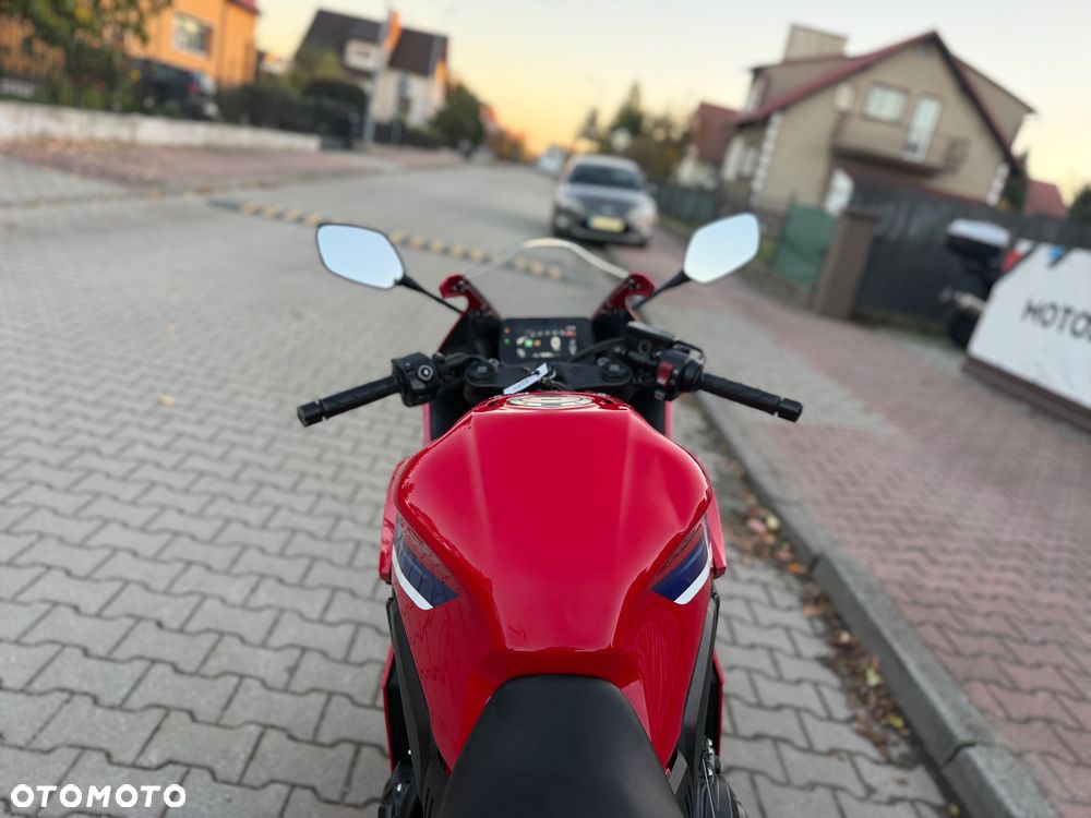 Honda CBR - 15