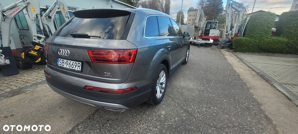 Audi Q7 - 4