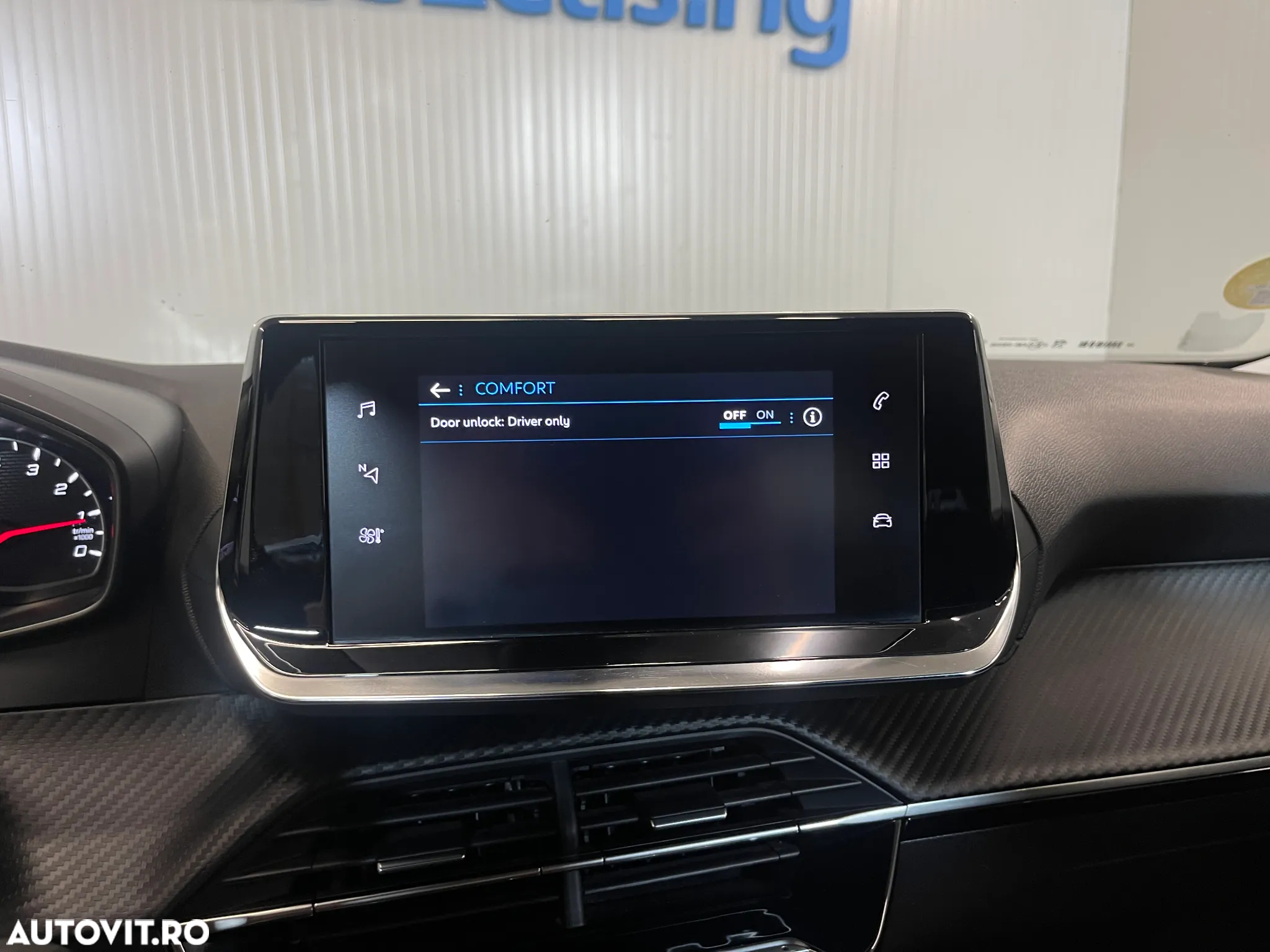 Peugeot 2008 BlueHDi 130 EAT8 Active - 19