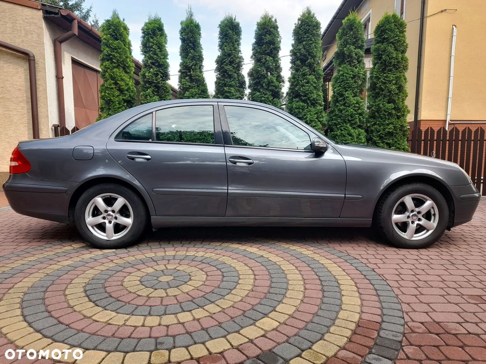 Mercedes-Benz Klasa E 200 CDI Automatik Classic - 4