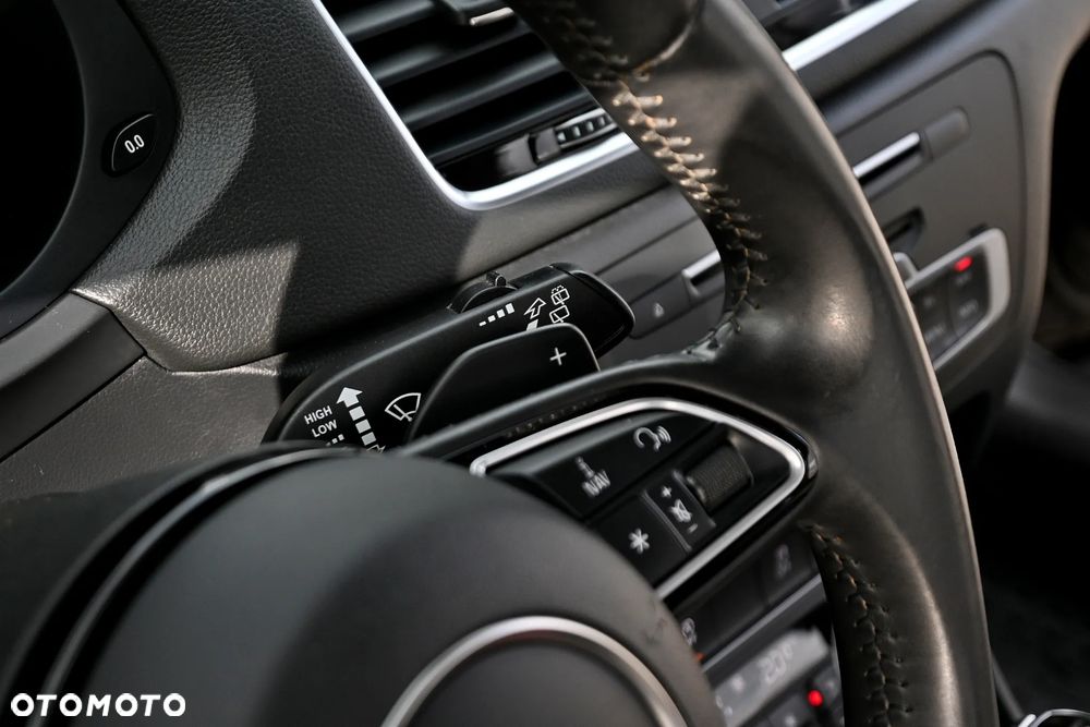 Audi Q3 2.0 TDI Quattro Design S tronic - 36