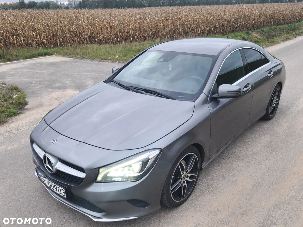 Mercedes-Benz CLA 200 7G-DCT AMG Line - 17