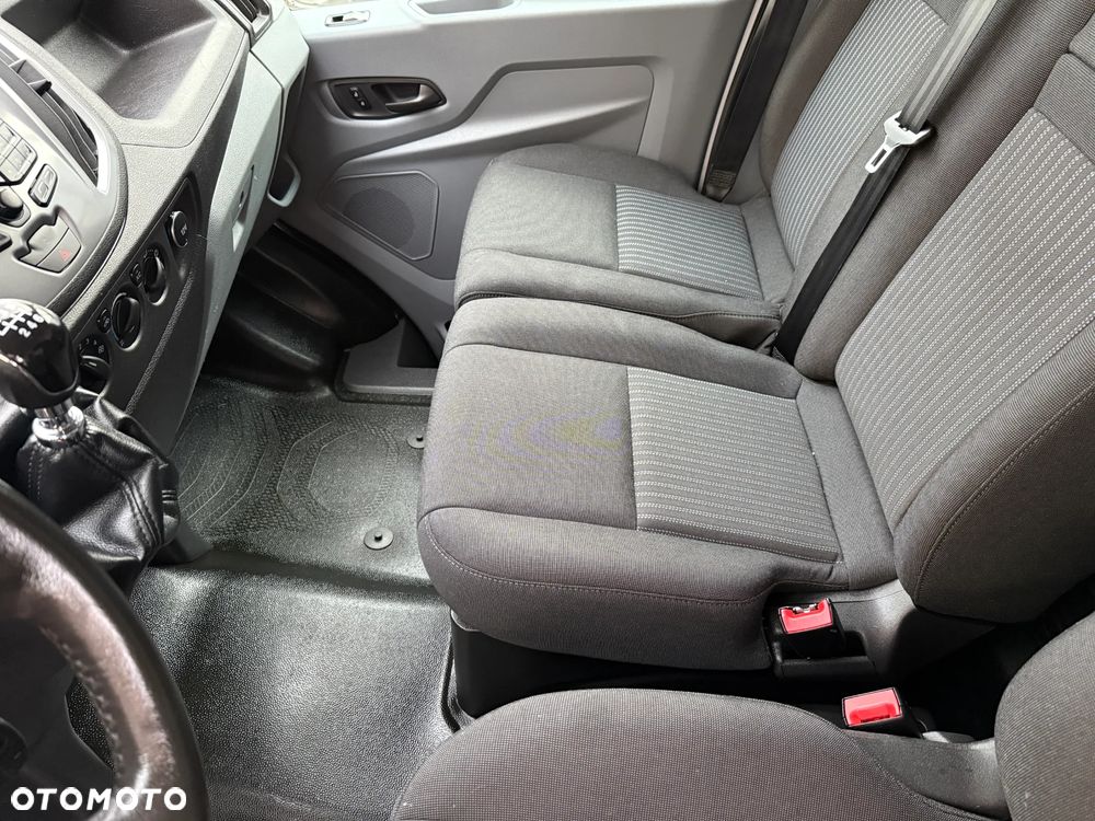 Ford Transit 2,2 L2H3 - 23
