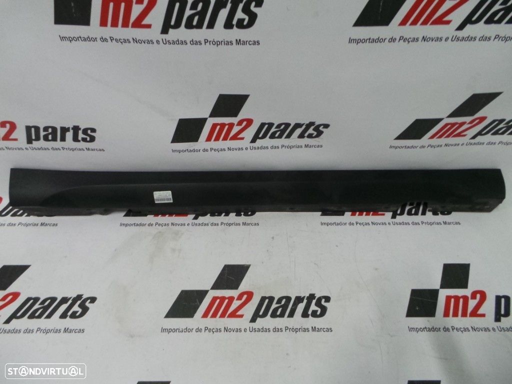 Embaladeira Direito Seminovo/ Original BMW X1 51772990170 - 1