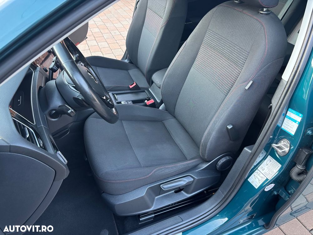 Volkswagen Golf 1.6 TDI DSG Sound - 17