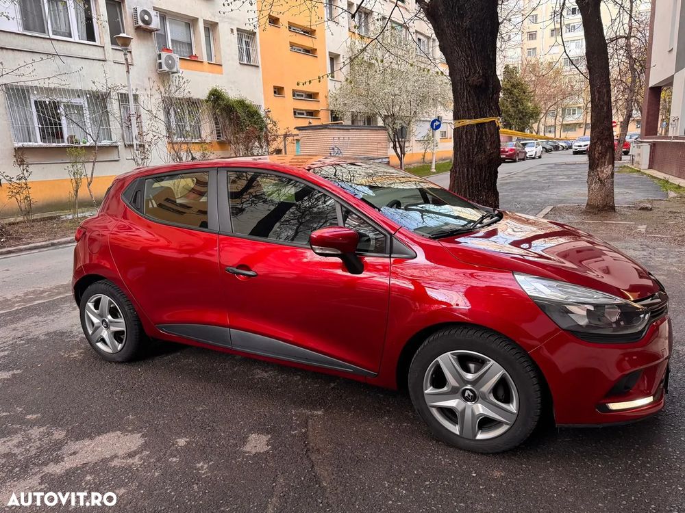 Renault Clio - 1