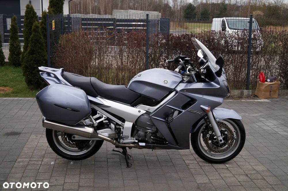 Yamaha FJR - 6