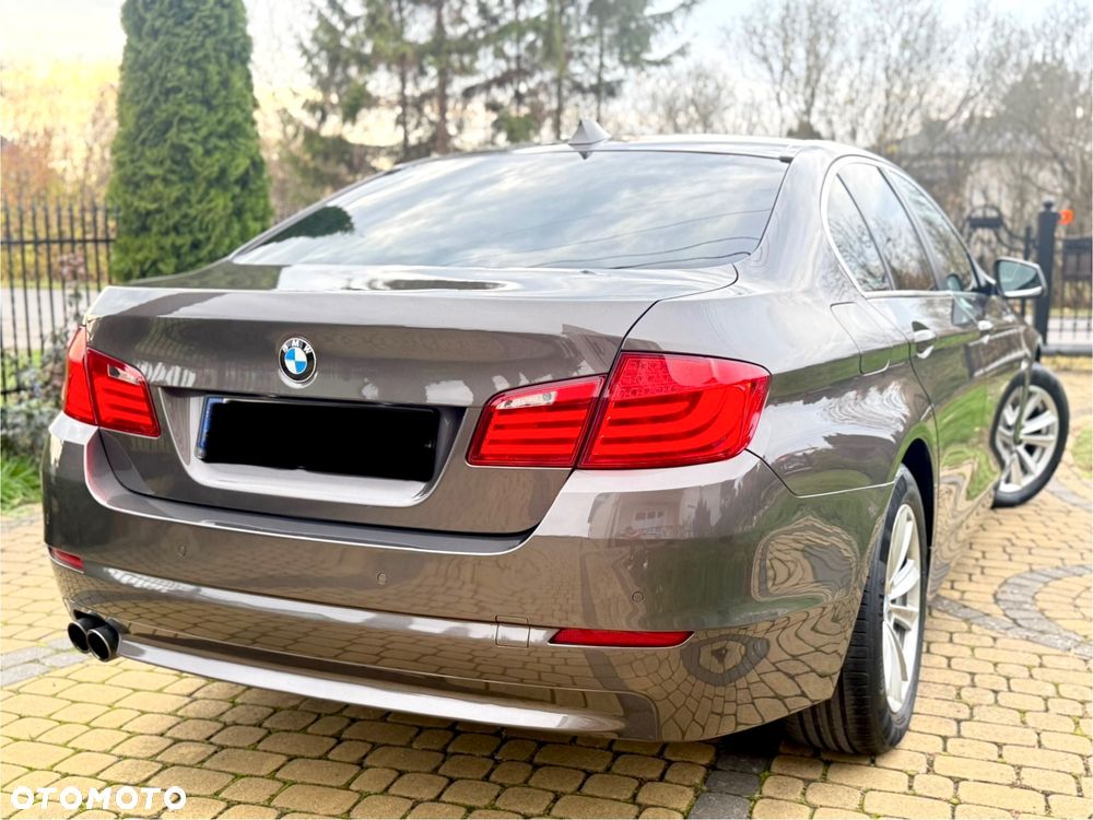 BMW Seria 5 ver-520d - 12