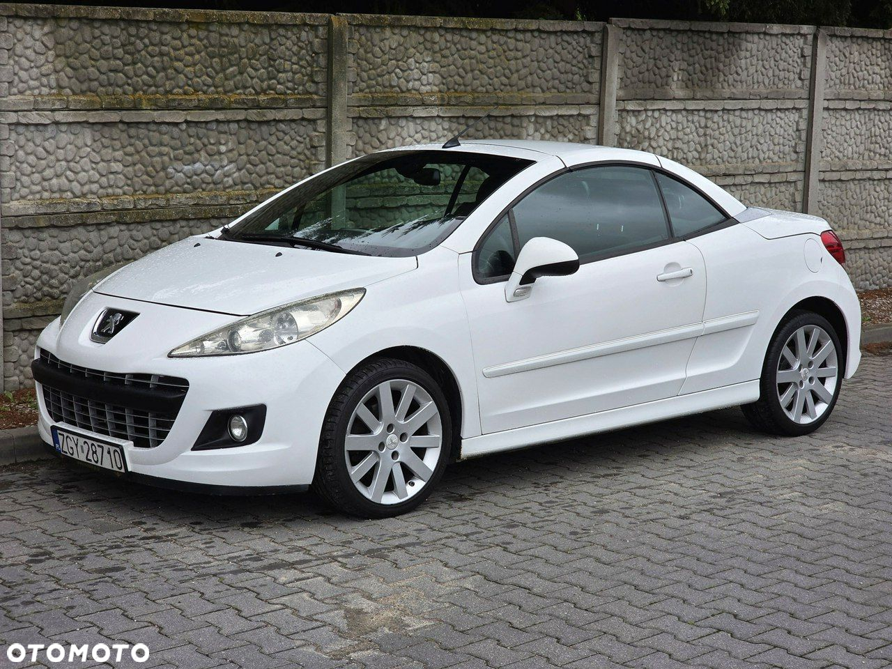 Peugeot 207 CC - 2