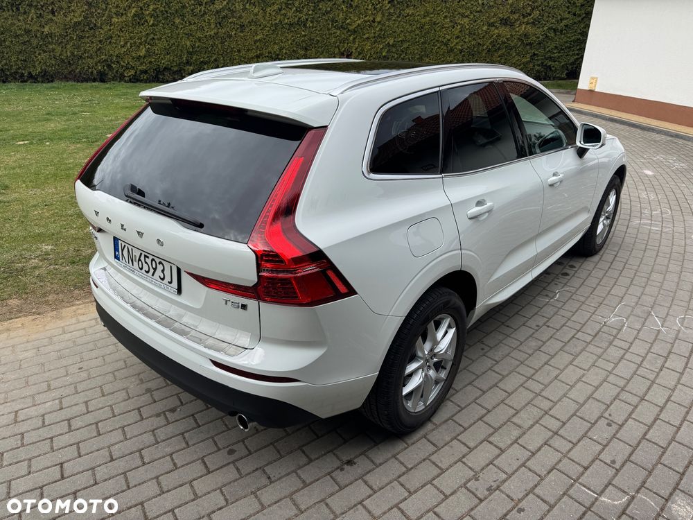 Volvo XC 60 T5 AWD Geartronic Momentum - 8