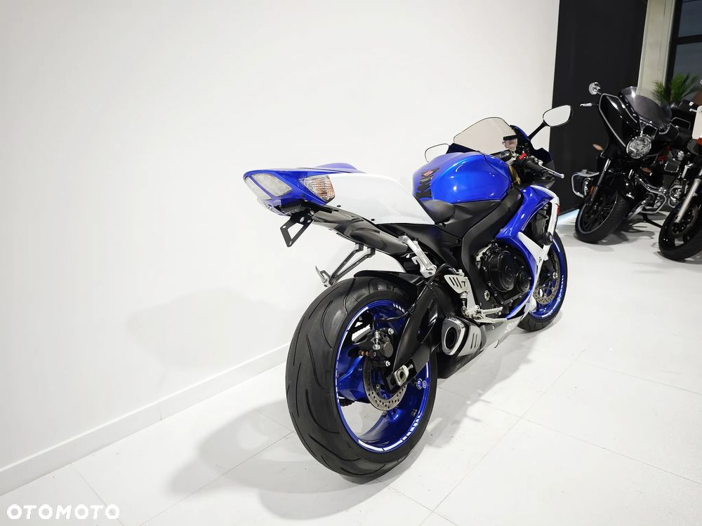 Suzuki GSX-R - 12