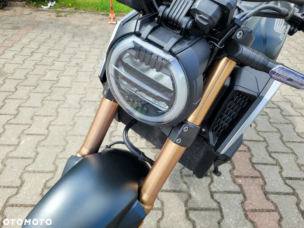 Honda CB - 18