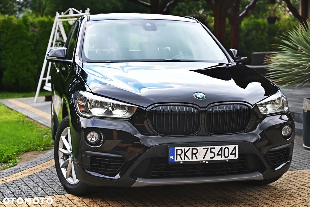 BMW X1 xDrive18d Sport Line - 2