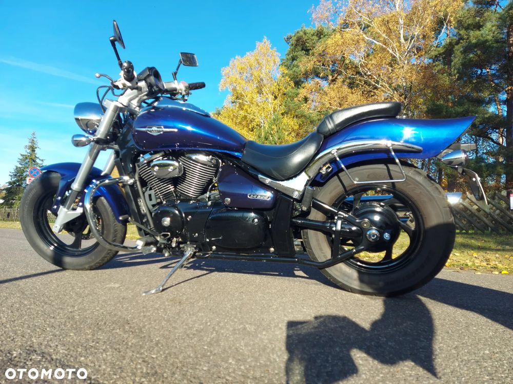 Suzuki Intruder - 14