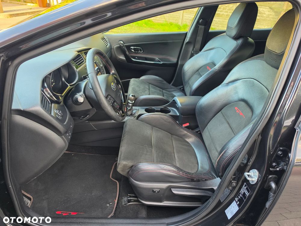 Kia Ceed - 24