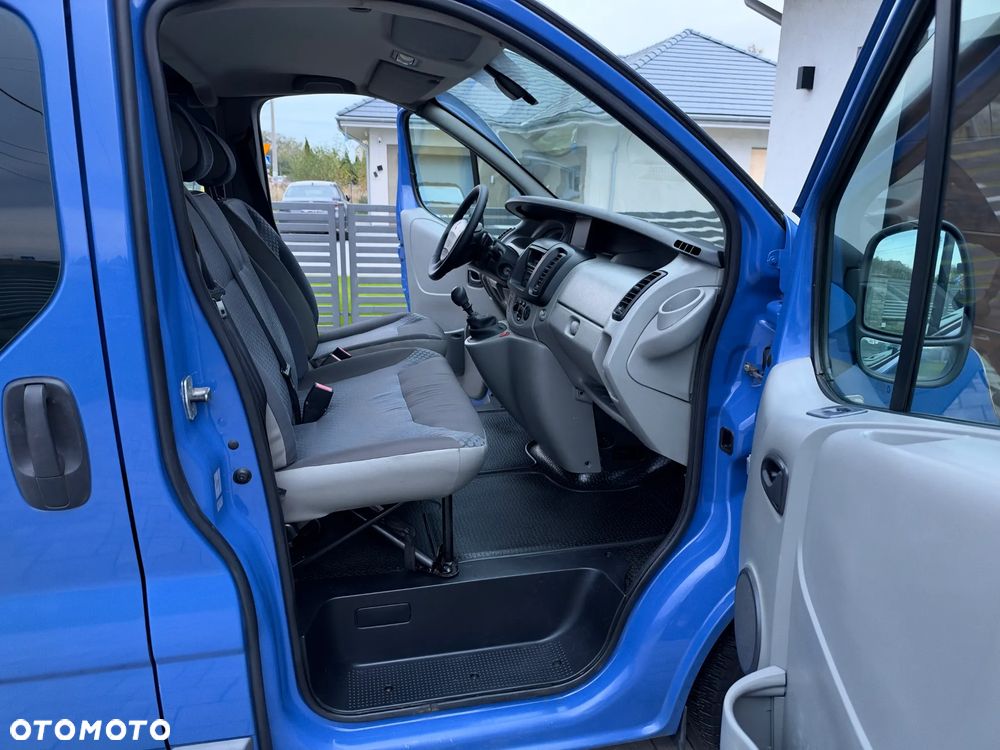 Renault Trafic - 22