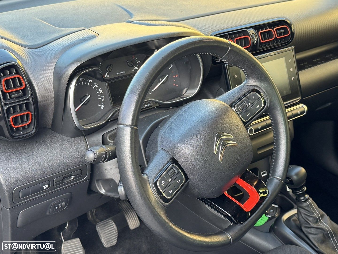 Citroën C3 Aircross 1.2 PureTech Shine - 17