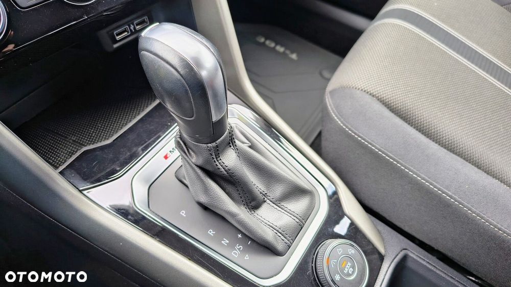 Volkswagen T-Roc - 29