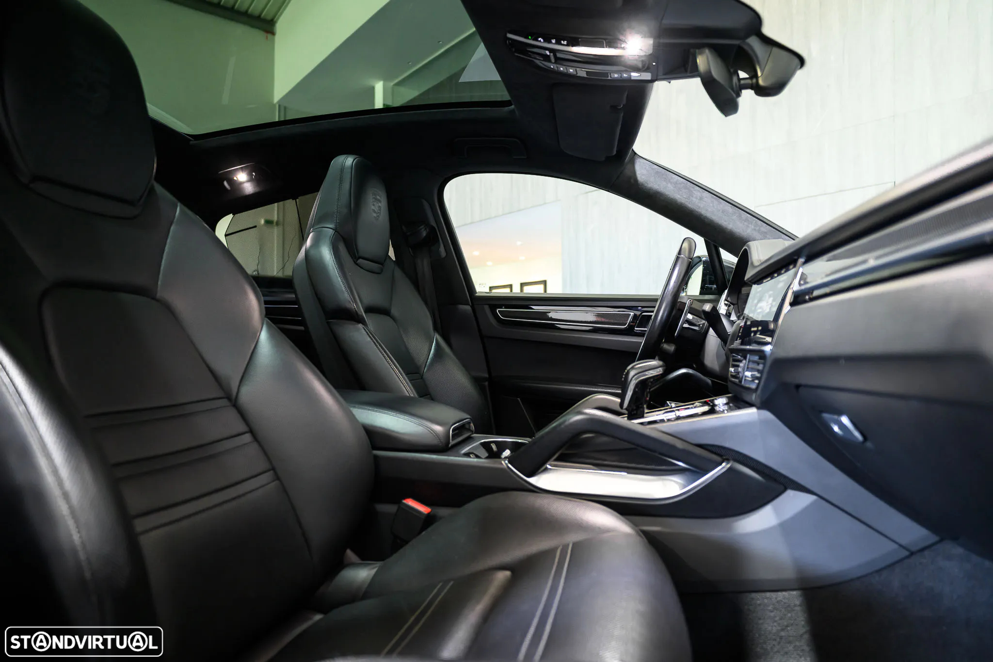 Porsche Cayenne Coupé Turbo S E-Hybrid - 30
