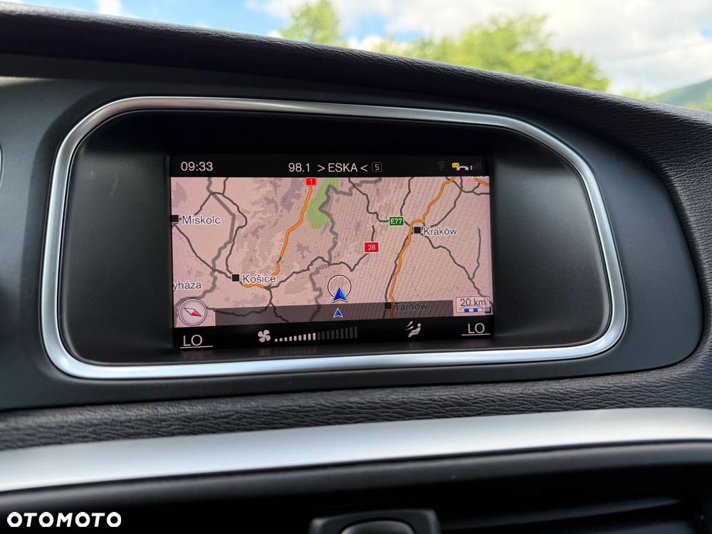 Volvo V40 Cross Country D2 - 20