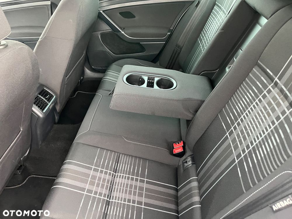 Volkswagen Golf 1.6 TDI BlueMotion Technology Lounge - 11