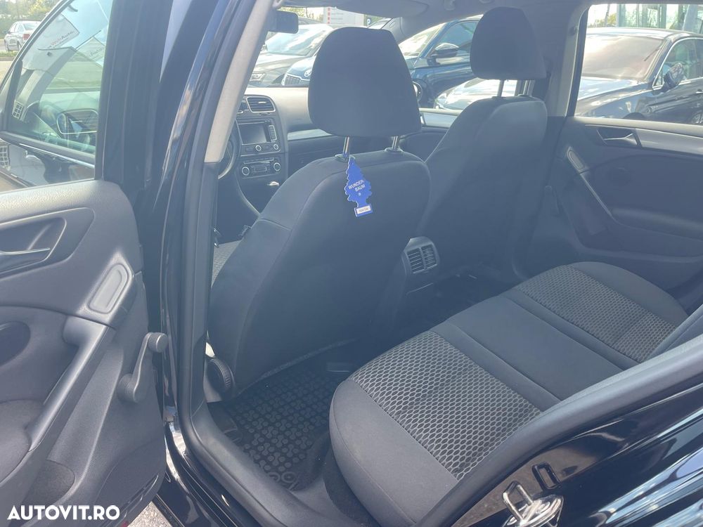 Volkswagen Golf 1.6 TDI DPF Trendline - 12