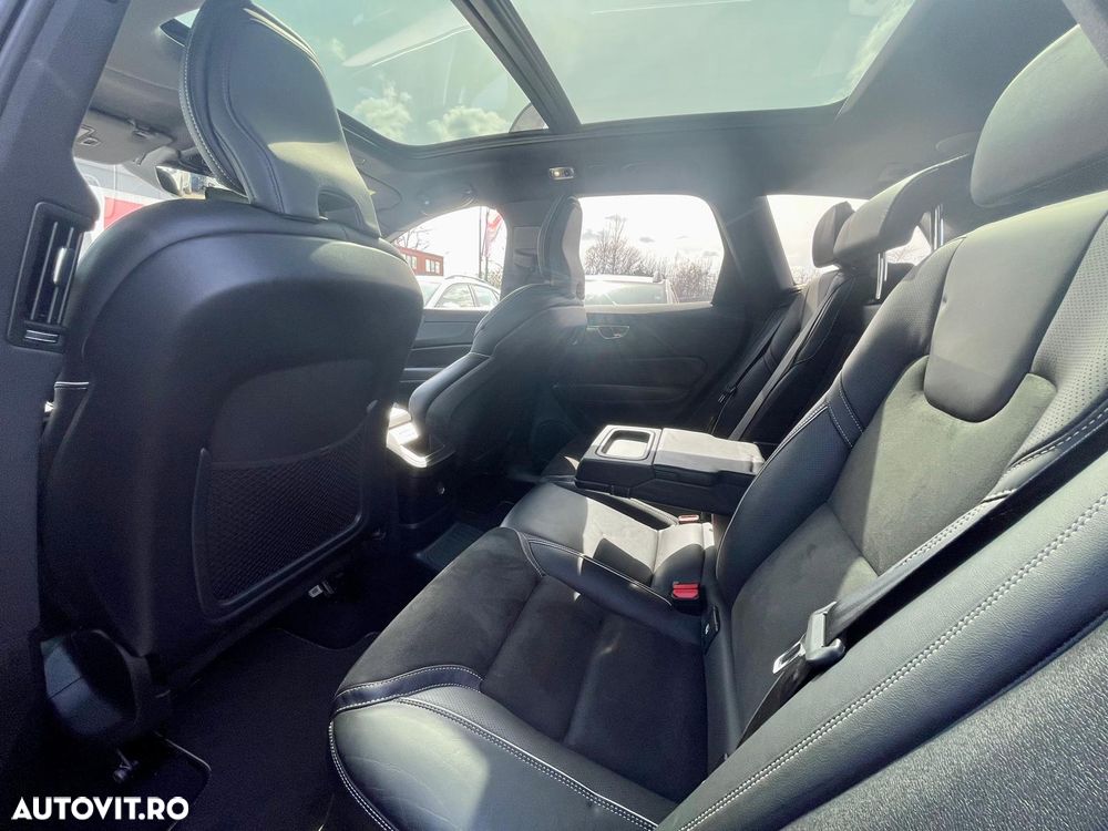 Volvo XC 60 T8 Twin Engine AWD R-Design - 18