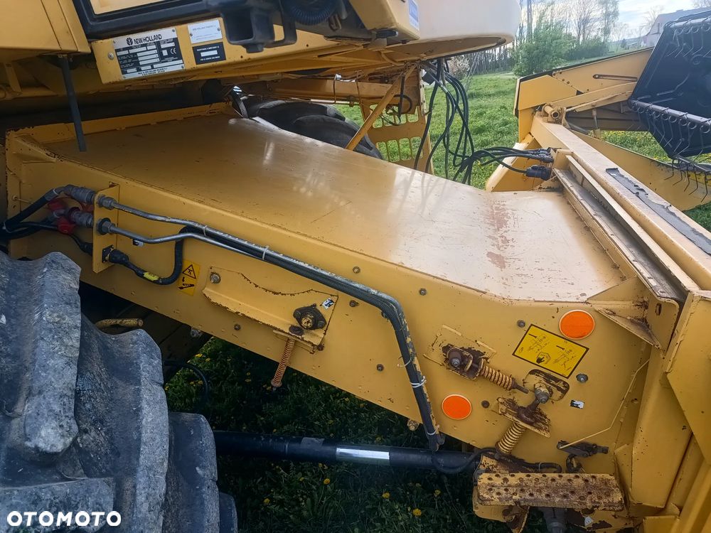 New Holland TX 65 Plus - 22