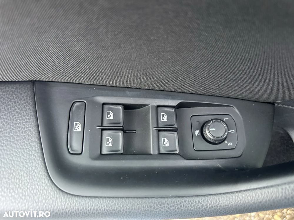 Volkswagen Passat 2.0 TDI DSG Comfortline - 15