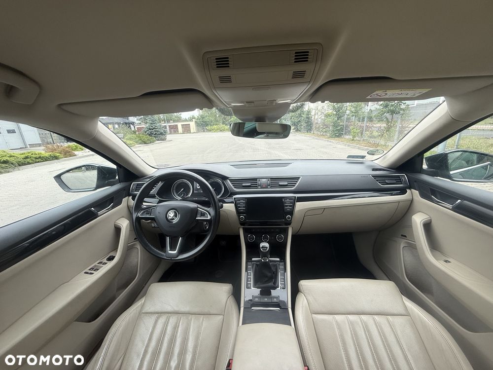 Skoda Superb 2.0 TDI L&K - 6