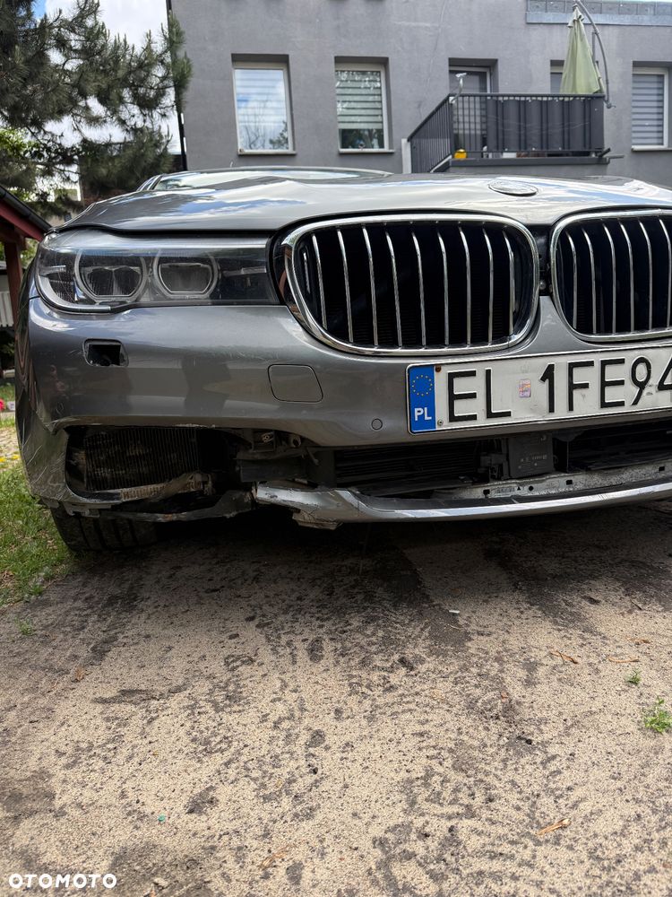BMW Seria 7 740Li xDrive - 17