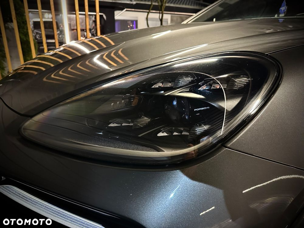 Porsche Cayenne Coupe - 9