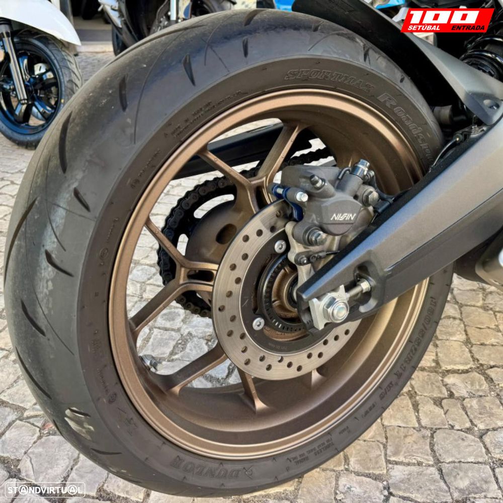 Honda CB 650 RA - 8