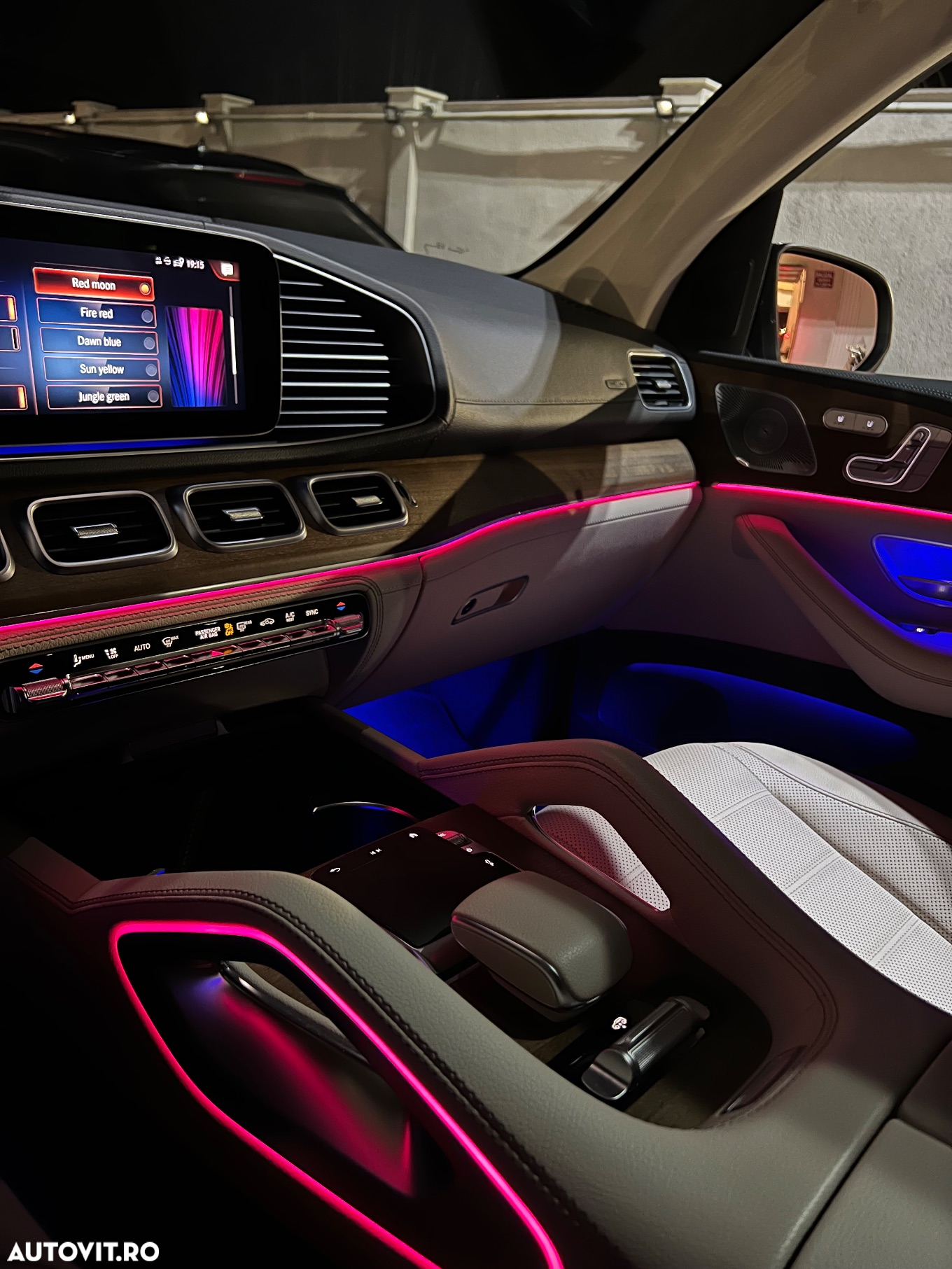 Mercedes-Benz GLE 400 d 4MATIC - 28