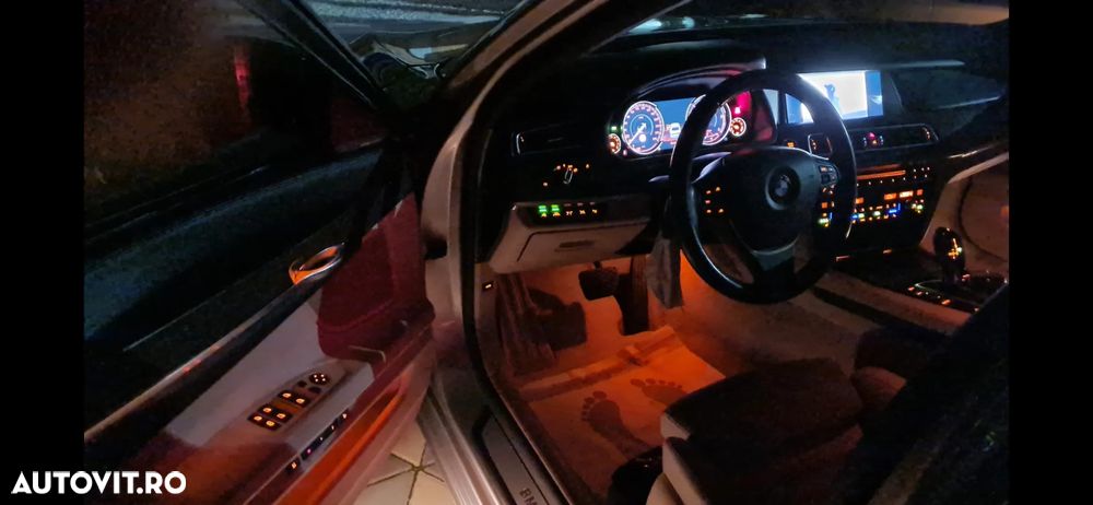 BMW Seria 7 730d xDrive - 9