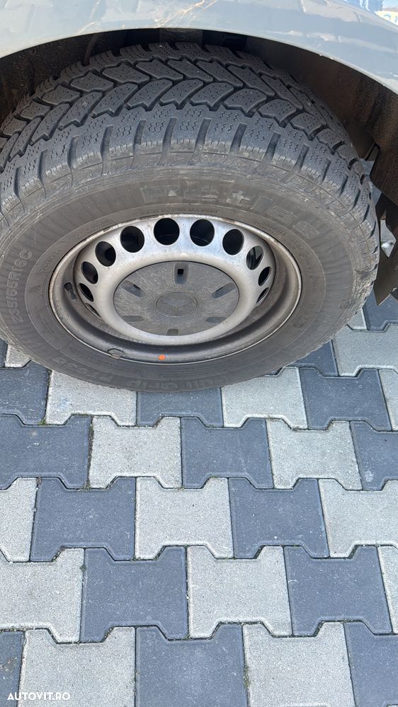 Mercedes-Benz Sprinter - 11