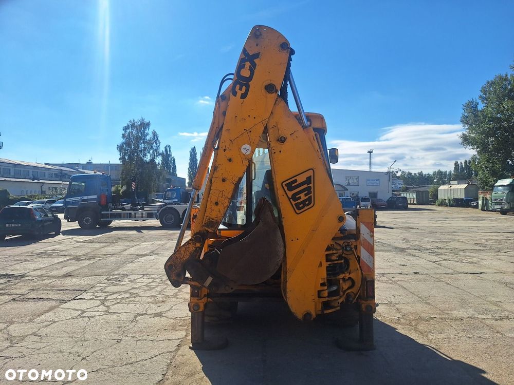 JCB 3Cx 4X4 - 6