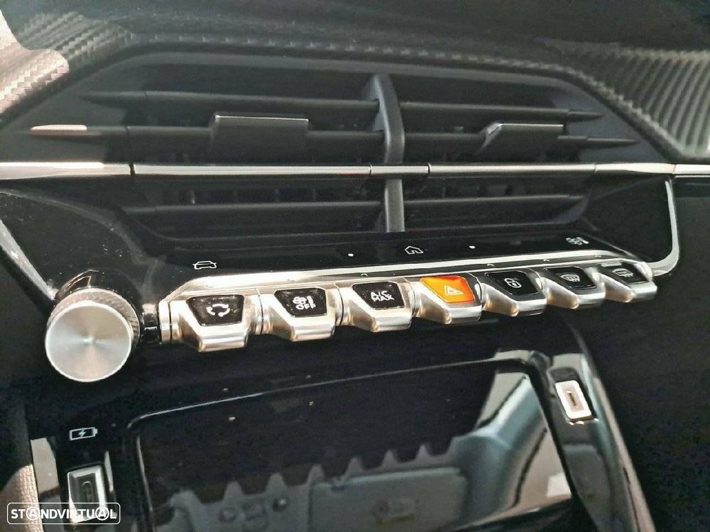 Peugeot 208 1.2 Hybrid Allure e-DCS6 - 22