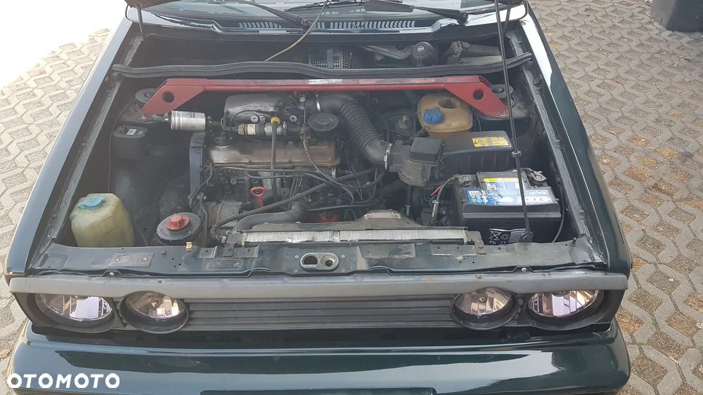 Volkswagen Golf 1.6 GTI - 16