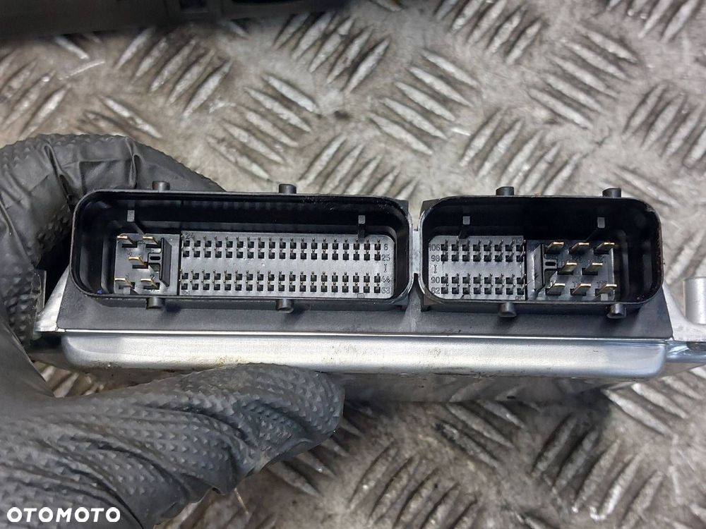 ZESTAW STARTOWY SKODA SUPERB I 1.9 TDI 038906019KE 4B0905851G 3U0920841A - 3