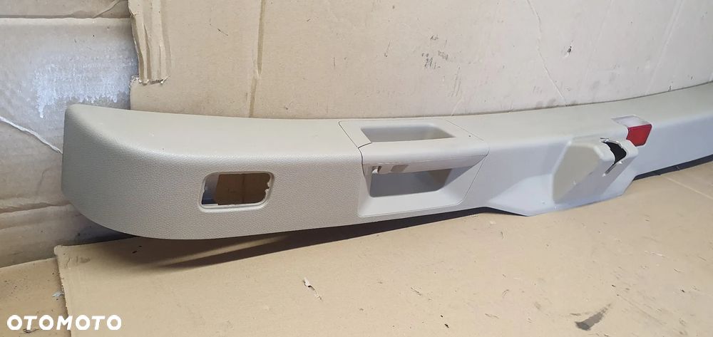 Tapicerka osłona klapy bagażnika Mercedes GL X166 W166 A1667400272 - 2