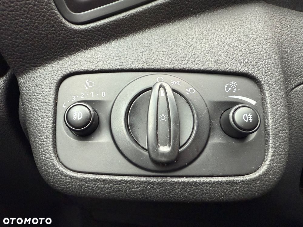 Ford Kuga 1.5 EcoBoost 2x4 Trend - 21